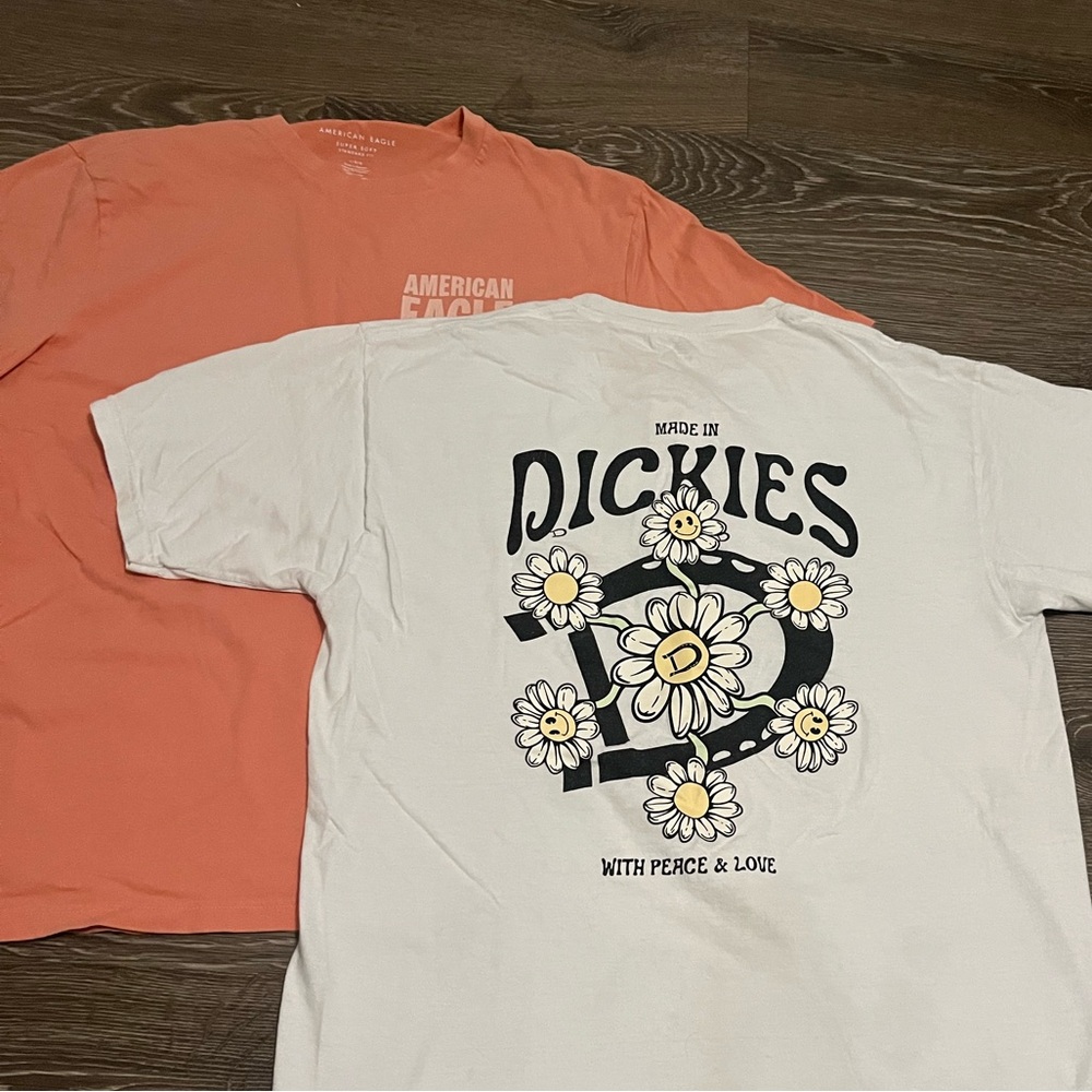 Bundle of 2 large tees